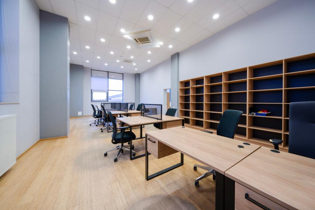 Indi Centrs — 8